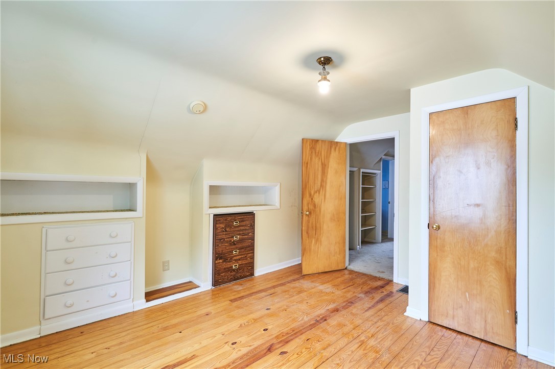 Cuyahoga Falls, Ohio 44221, United States, 4 Bedrooms Bedrooms, ,2 BathroomsBathrooms,Residential,Contingent,180377