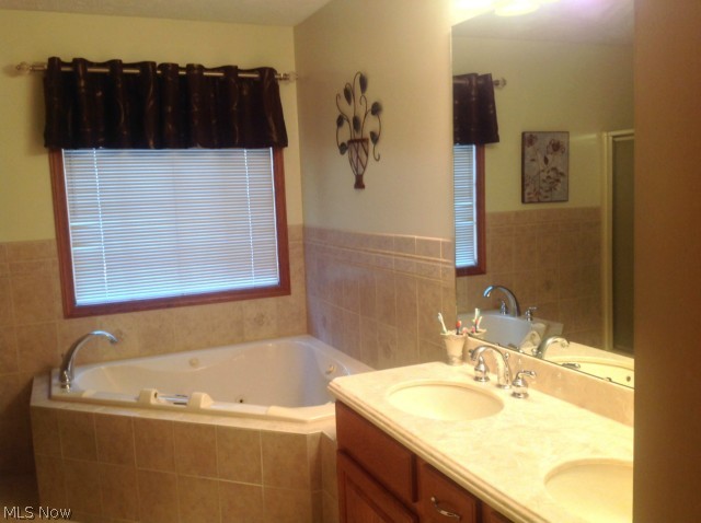 Edison Village Estates - Residential