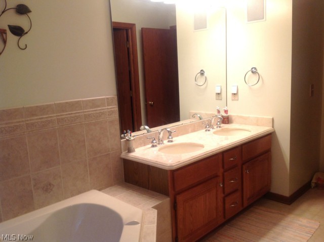 Edison Village Estates - Residential