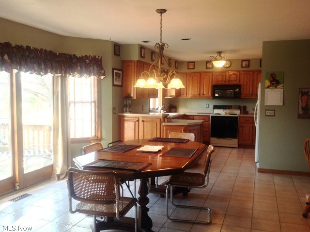 Edison Village Estates - Residential