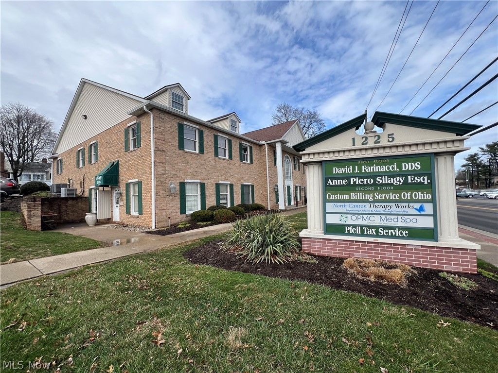 Photo of 1225 S Main Street #101, North Canton, OH 44720 (MLS # 5192813)