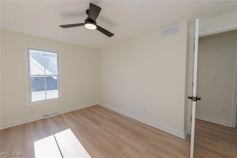 Tiny photo for 5009 Spaulding Court, Lorain, OH 44053 (MLS # 5256390)