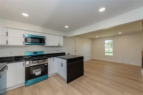 Tiny photo for 5009 Spaulding Court, Lorain, OH 44053 (MLS # 5256390)