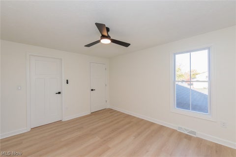 Tiny photo for 5009 Spaulding Court, Lorain, OH 44053 (MLS # 5256390)