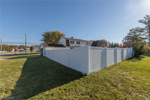 Tiny photo for 5009 Spaulding Court, Lorain, OH 44053 (MLS # 5256390)
