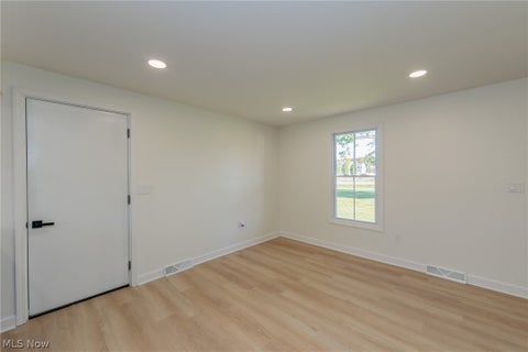 Tiny photo for 5009 Spaulding Court, Lorain, OH 44053 (MLS # 5256390)