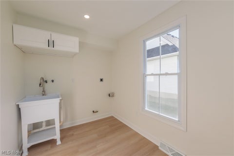 Tiny photo for 5009 Spaulding Court, Lorain, OH 44053 (MLS # 5256390)