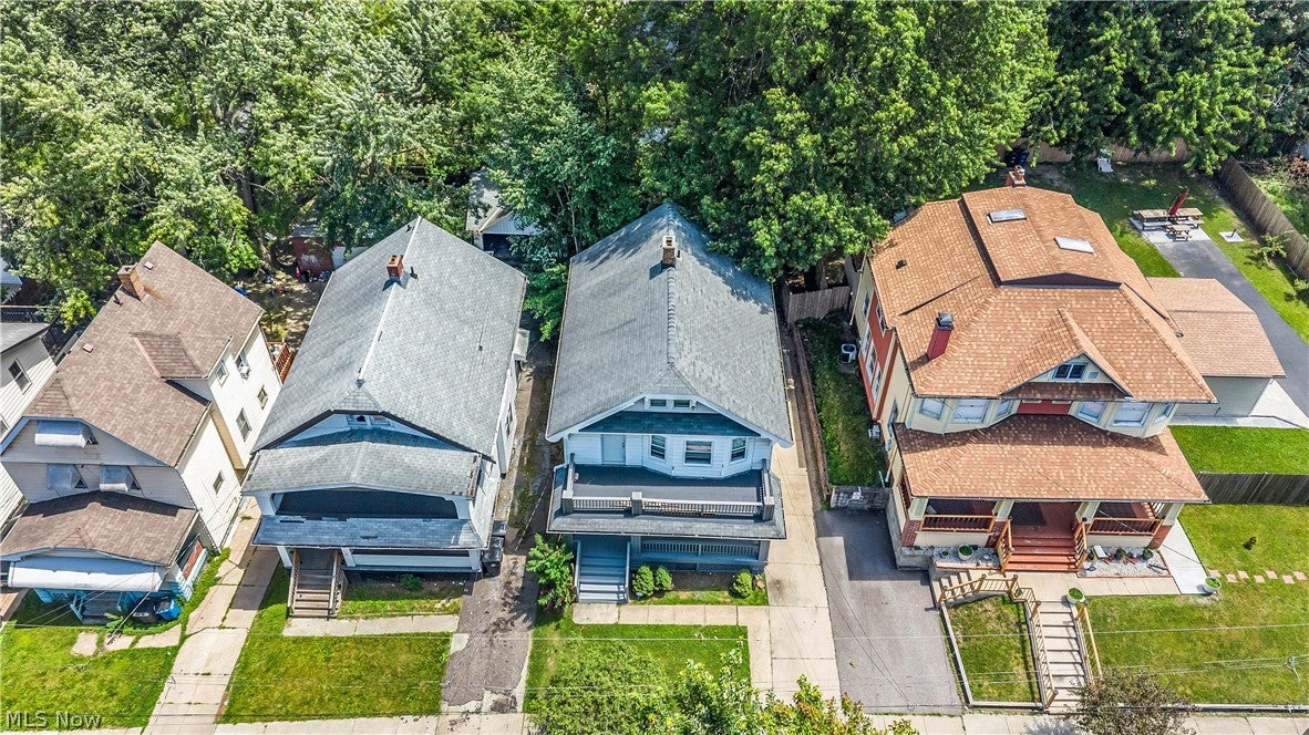 3261 W 88th Street