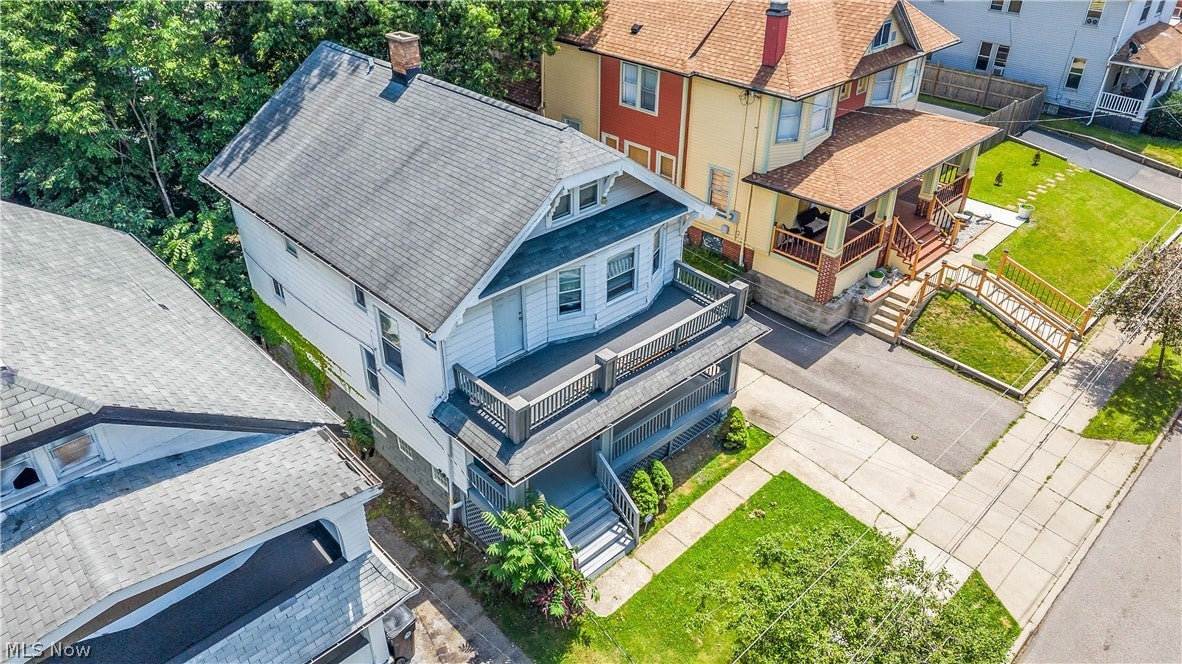 3261 W 88th Street