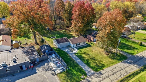 Tiny photo for 1154 Prince Drive, Cortland, OH 44410 (MLS # 5257193)