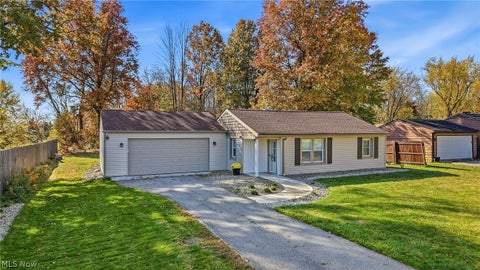 Tiny photo for 1154 Prince Drive, Cortland, OH 44410 (MLS # 5257193)