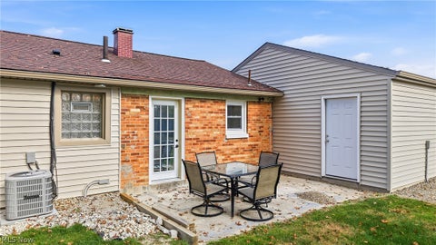Tiny photo for 1154 Prince Drive, Cortland, OH 44410 (MLS # 5257193)