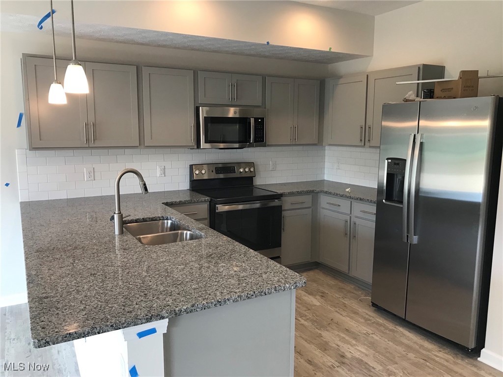 Summit at Forest Lakes - Residential