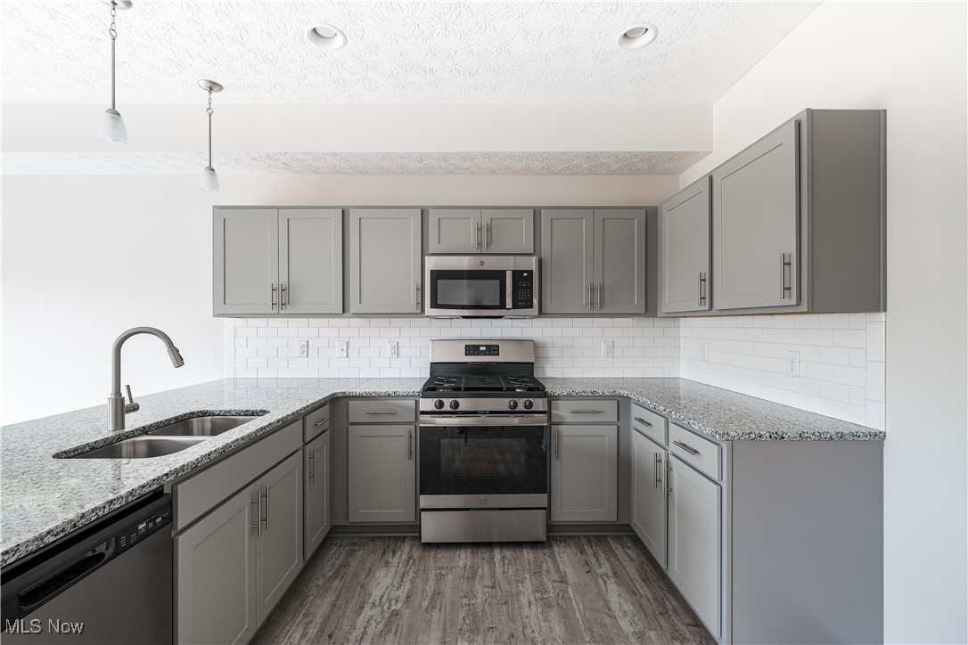 Summit at Forest Lakes - Residential