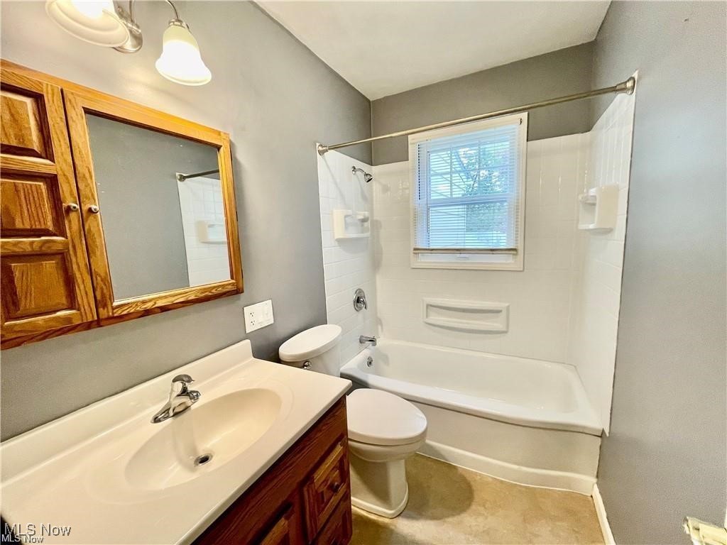 1765 Beechwood Street, Warren, Ohio image 3