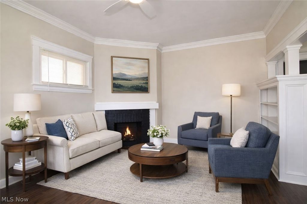 Photo of 425 East 120th Street, Cleveland, OH 44108 (MLS # 5209835)