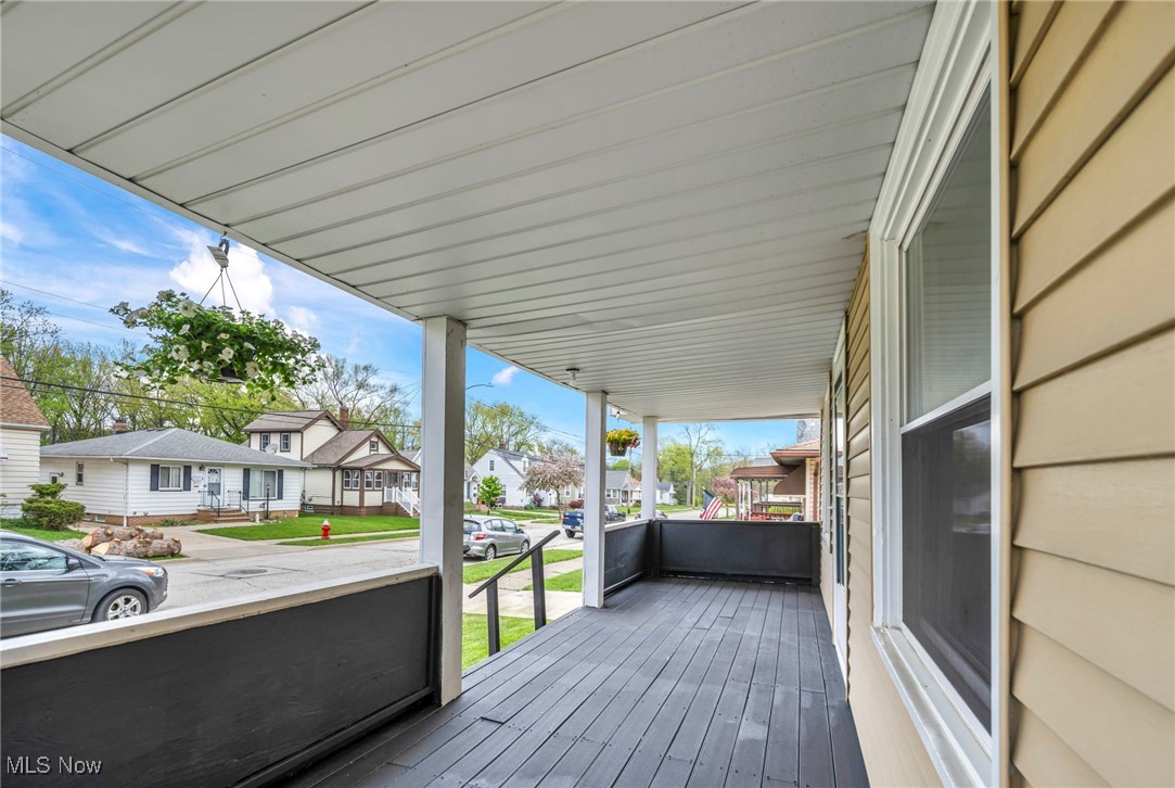 10119 Manoa Avenue, Brooklyn, Ohio image 5