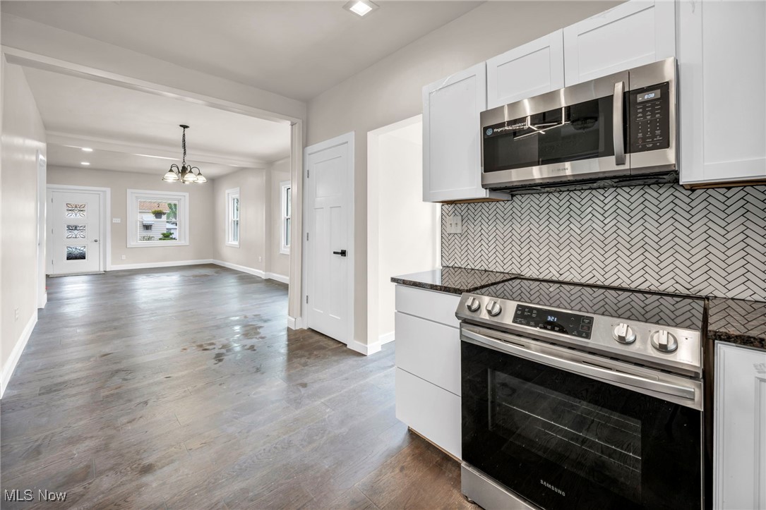 10119 Manoa Avenue, Brooklyn, Ohio image 14