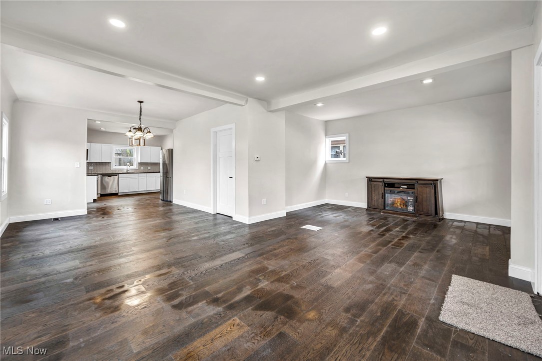 10119 Manoa Avenue, Brooklyn, Ohio image 7