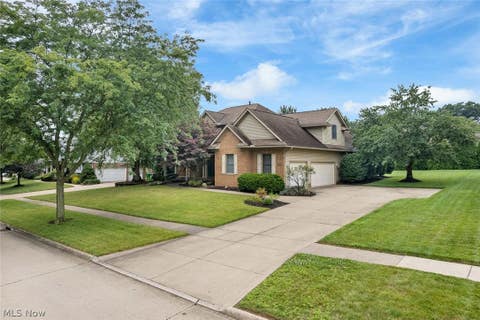 Homes For Sale - 2256 Canterbury Lane<br/> Wooster, OH 44691