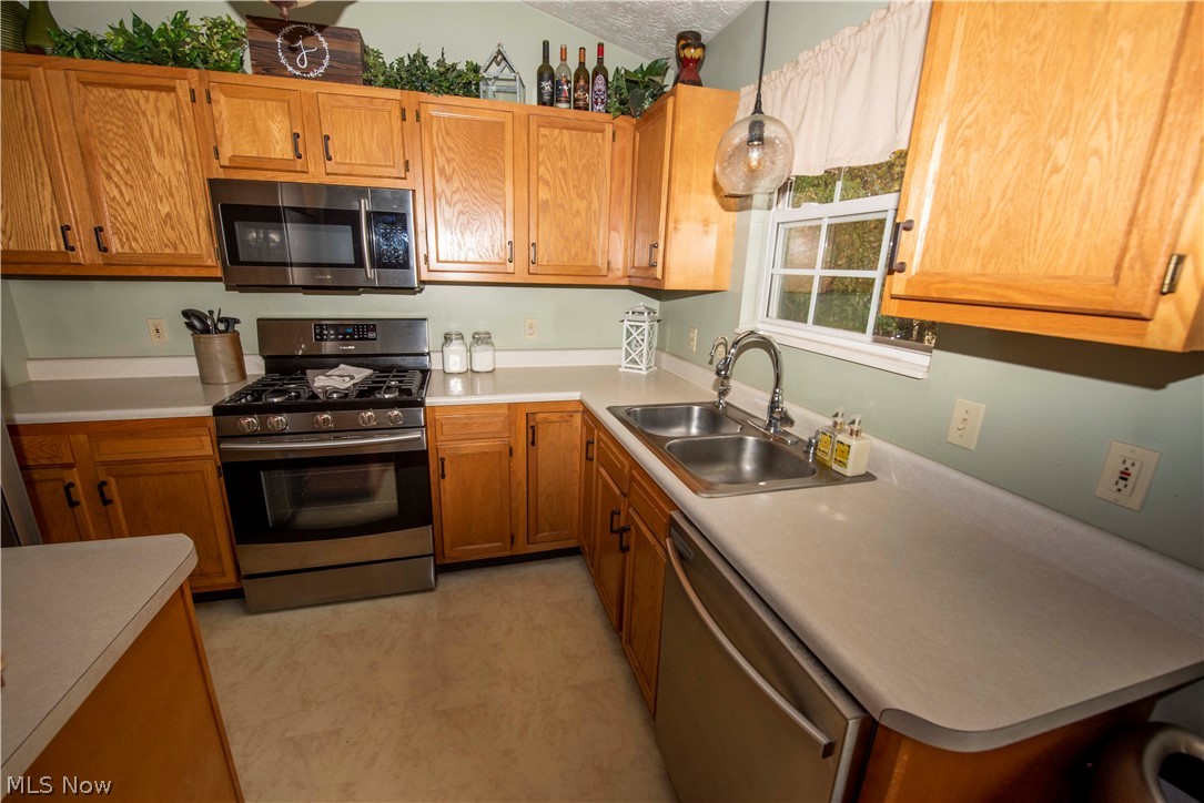 Arlington Waterloo Acres - Residential