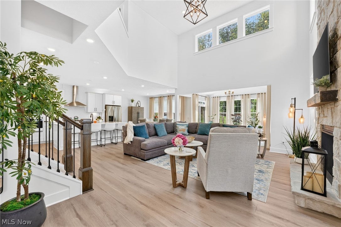 516 Port Side Drive