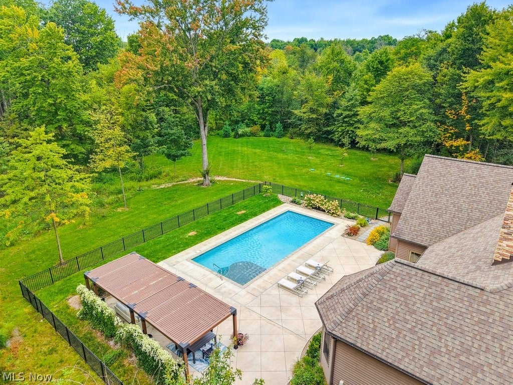 18180 Sedge Court