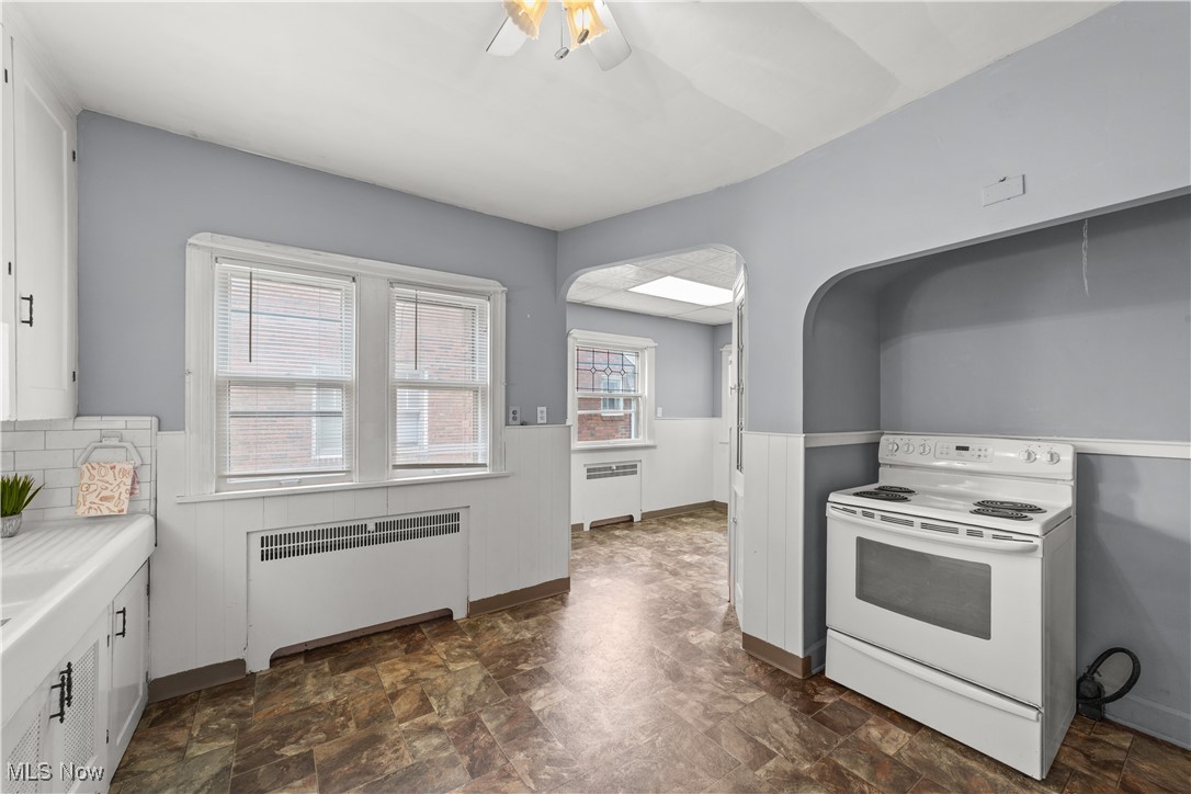 Cleveland, Ohio 44109, United States, 4 Bedrooms Bedrooms, ,2 BathroomsBathrooms,Residential,Active,174052