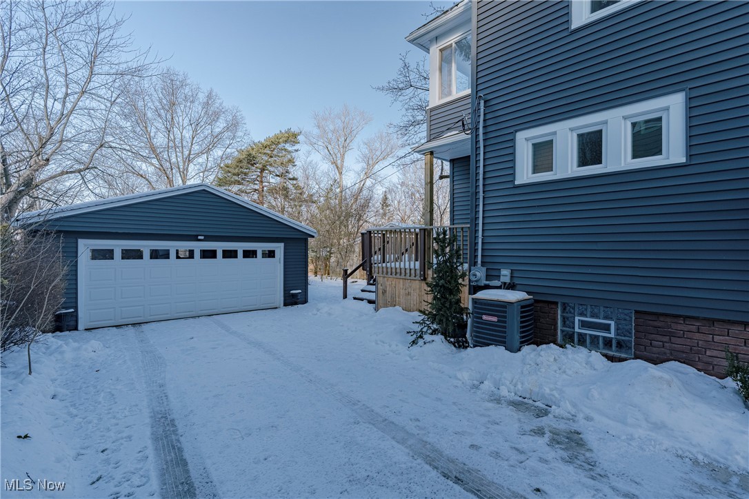 Shaker Lakes - Residential