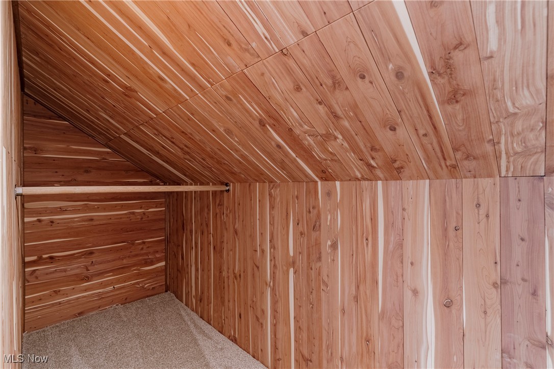 Shaker Lakes - Residential