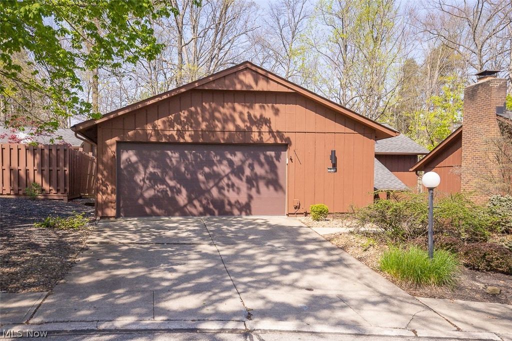Photo of 18175 Trailside Place, Strongsville, OH 44136 (MLS # 5203455)
