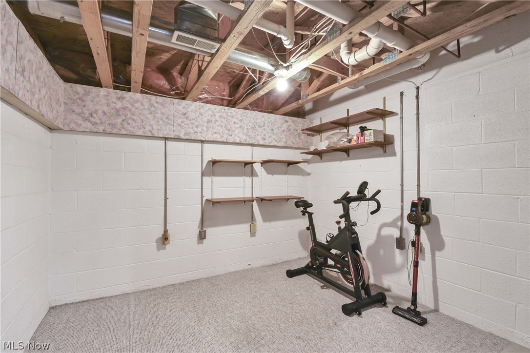 Cinnamon Woods Condo - Residential