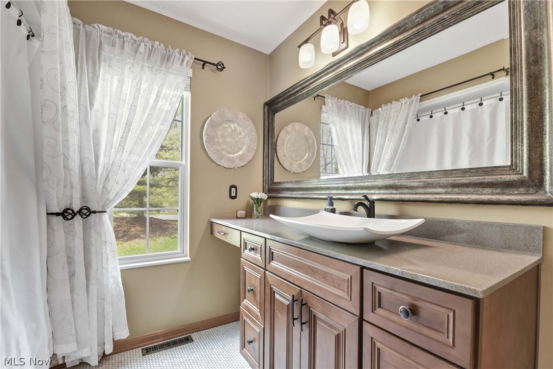 Cinnamon Woods Condo - Residential