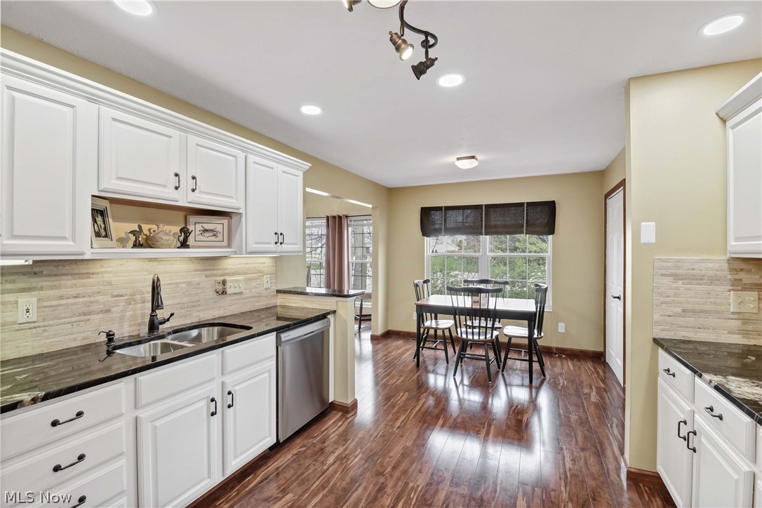 Cinnamon Woods Condo - Residential