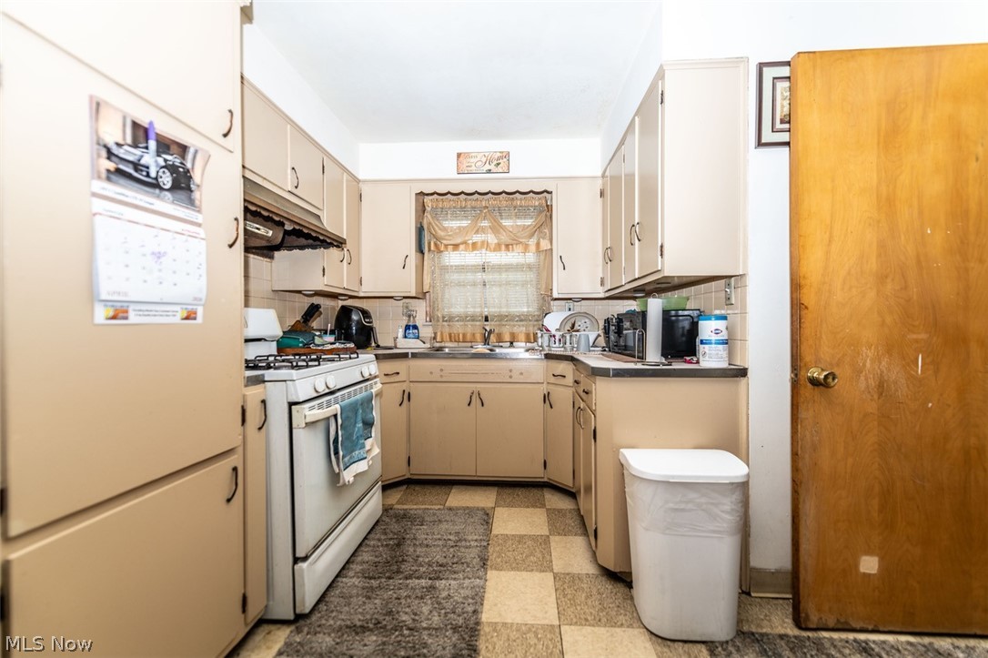 663 Babbitt Road