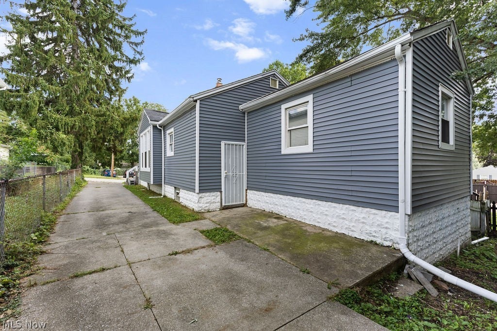 364 Rexford Street