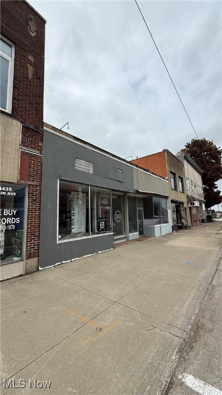 Ashtabula - Commercial Sale