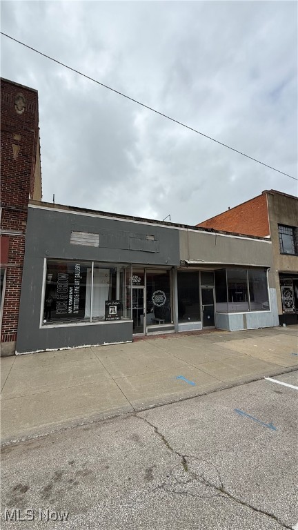 Ashtabula - Commercial Sale