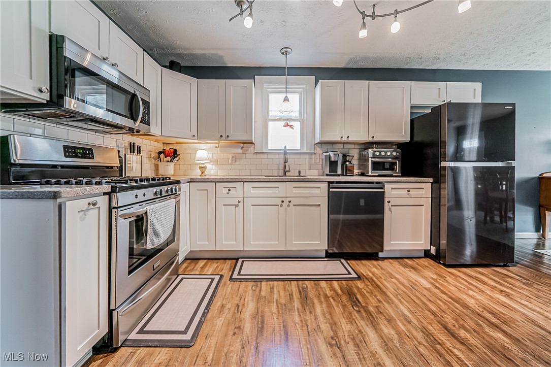 30127 Phillips Avenue, Wickliffe, Ohio image 9