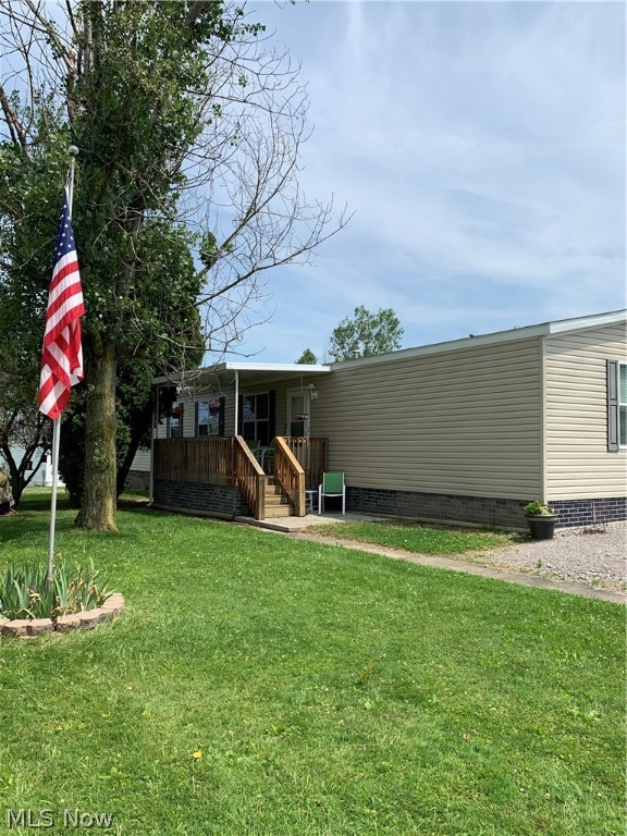 Mobile home only/ water, sewer, and trash all included with the lot rent of $330 per month. Play area, lake and seasonal pool use also included in the lot rent. Fabulous mobile home located in Hidden Acres with 3 bedrooms and 2 baths. All kitchen appliances stay. Beautiful area. Mobile home is only 4 years old. Motivated seller, bring an offer!