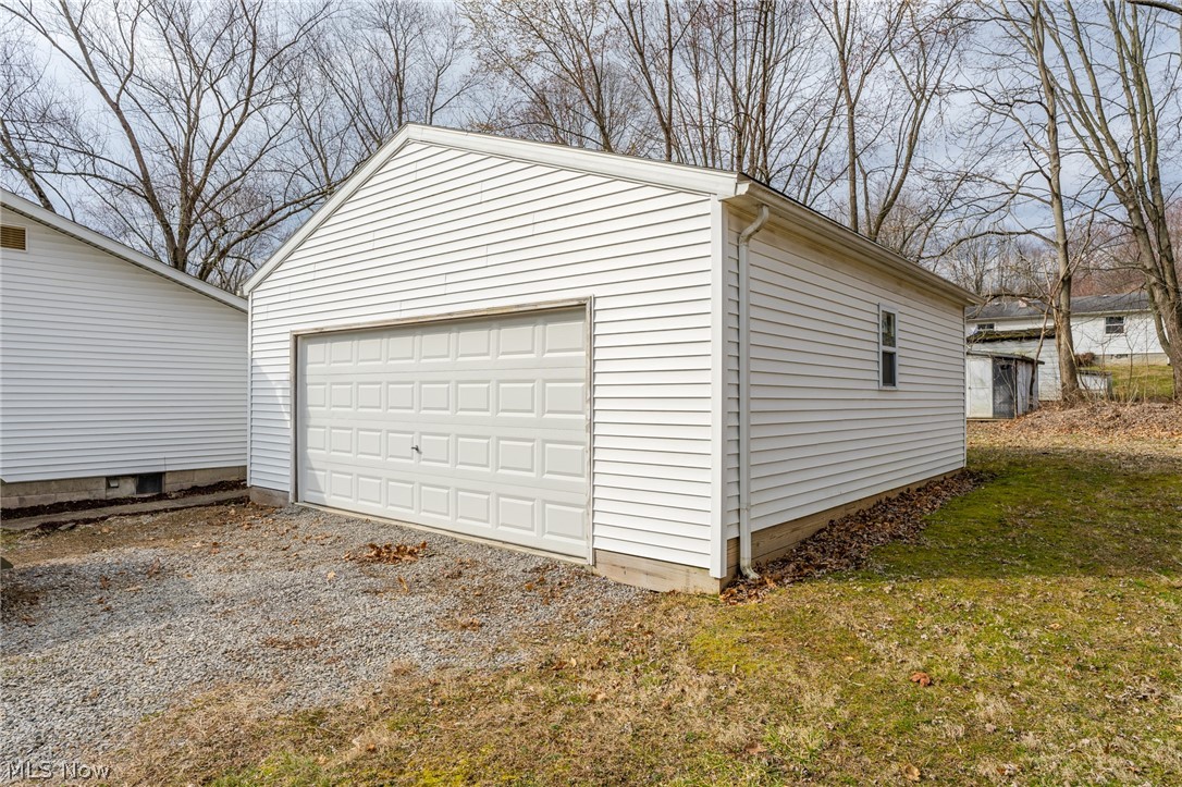 L C Vanhess - Residential