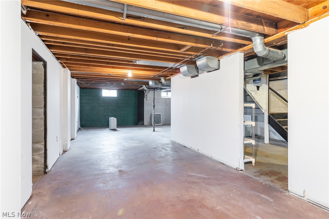 L C Vanhess - Residential