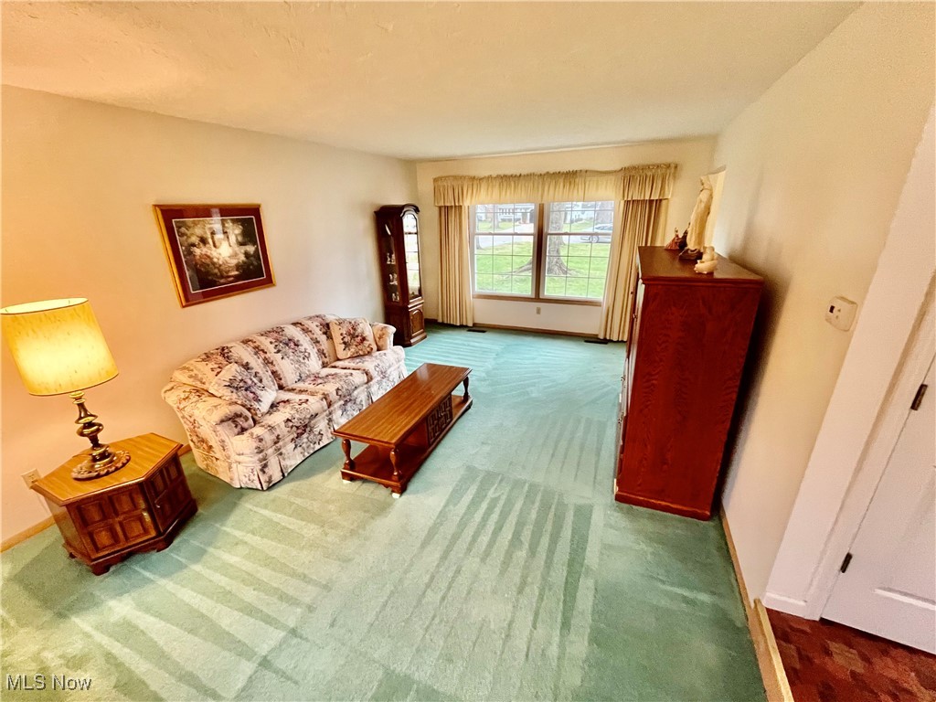 4429 Michael Avenue, North Olmsted, Ohio image 3