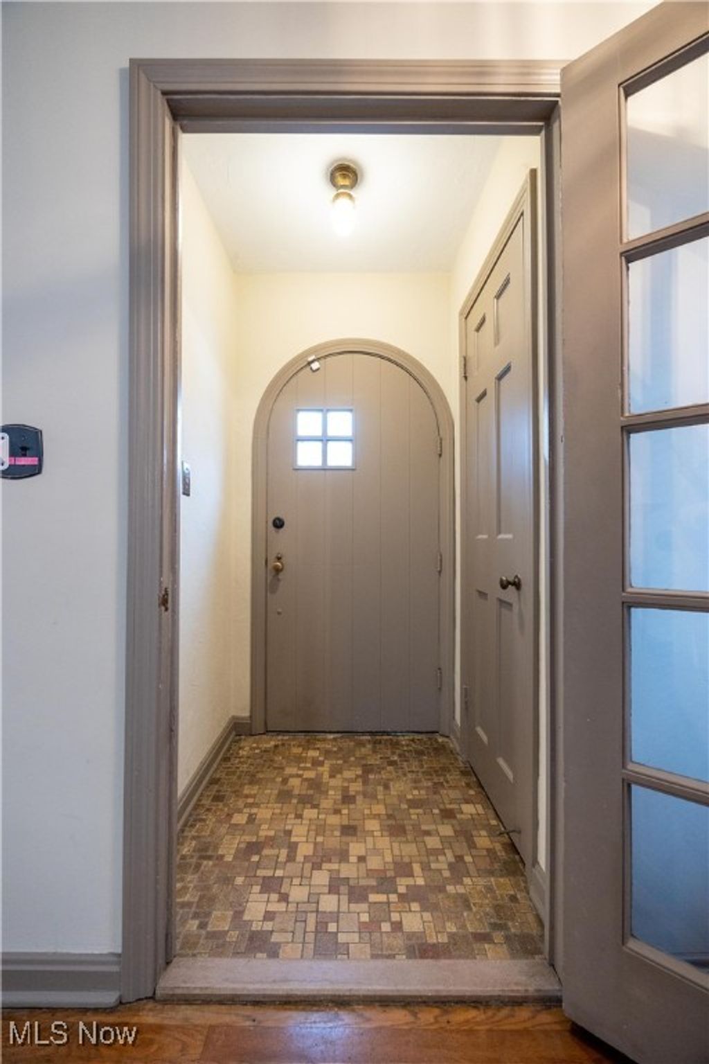 Photo of 1937 Staunton Road, Cleveland Heights, OH 44118 (MLS # 5176936)