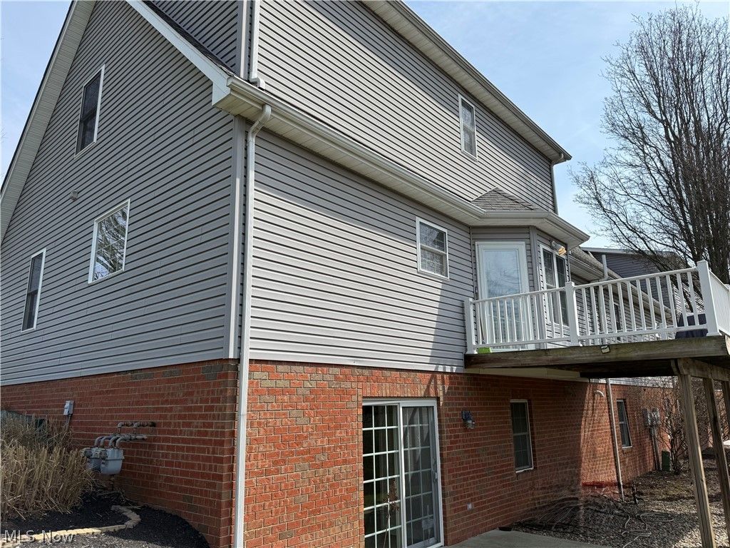 Photo of 153 Hutchinson Drive, St Clairsville, OH 43950 (MLS # 5193454)