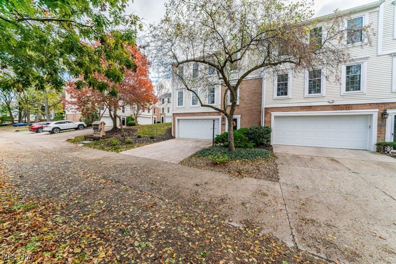 Cliffside Commons Condos - Residential