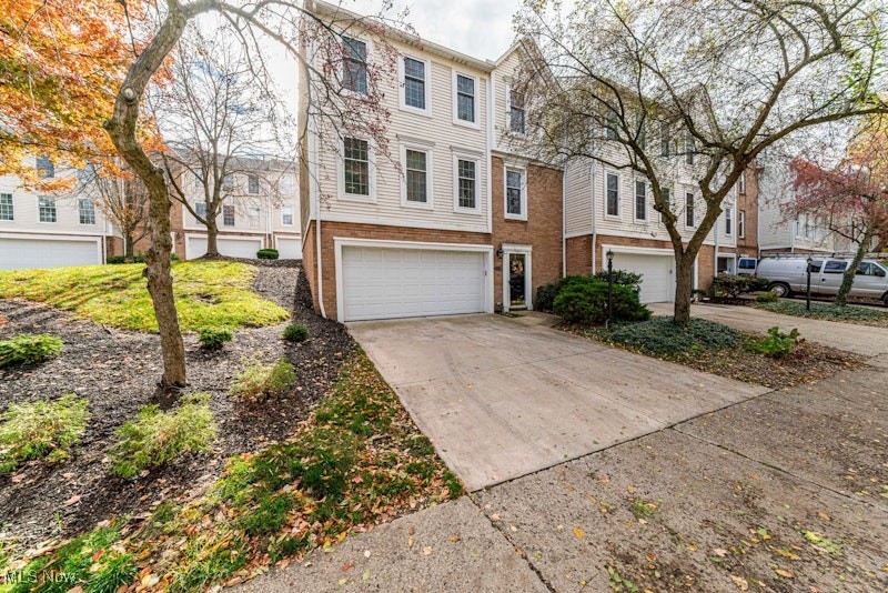 Cliffside Commons Condos - Residential