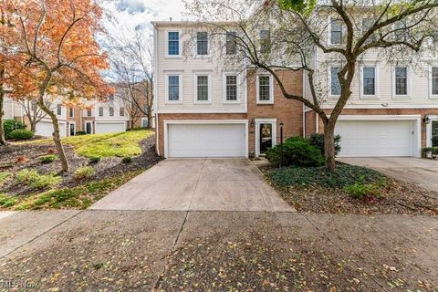 121 Cliffside Commons Rocky River OH 44116