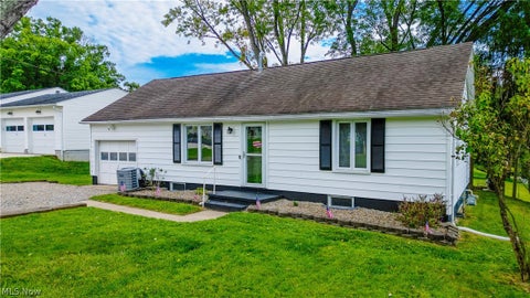 Photo of 3120 Dale Road, Zanesville, OH 43701 (MLS # 5240975)