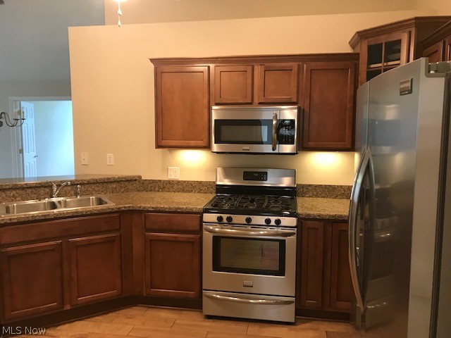 Springfield Rdg Condos - Residential